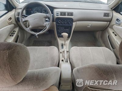 Zdjęcie 8 z 14 samochodu: 2001 CHEVROLET GEO PRIZM BASE VIN:1Y1SK52841Z426236 - miniatura