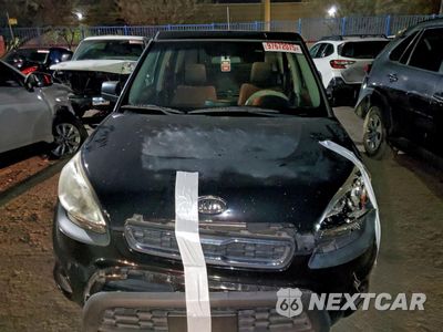 Piąte zdjęcie samochodu w środku: 2012 KIA SOUL VIN:KNDJT2A51C7479798 - miniatura