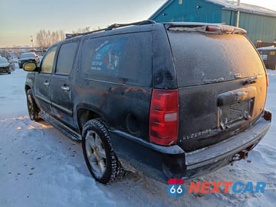 Drugie zdjęcie samochodu z przodu: 2011 CHEVROLET SUBURBAN K1500 LTZ VIN:1GNSKKE36BR101034 - miniatura