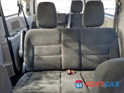 Zdjęcie 10 z 13 samochodu: 2016 DODGE GRAND CARAVAN SE VIN:2C4RDGBG5GR195947 - miniatura