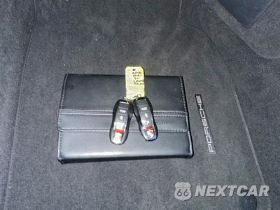 Zdjęcie 10 z 13 samochodu: 2016 PORSCHE 911 CARRERA VIN:WP0CA2A97GS141228 - miniatura