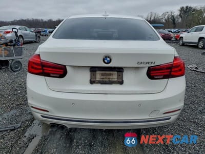Zdjęcie 6 z 12 samochodu: 2018 BMW 330 I VIN:WBA8B9G52JNU99291 - miniatura
