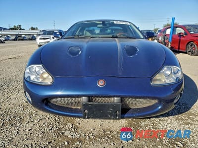 Piąte zdjęcie samochodu w środku: 2001 JAGUAR XKR VIN:SAJDA41B71PA15016 - miniatura