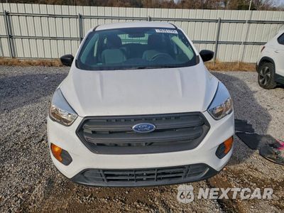 Piąte zdjęcie samochodu w środku: 2017 FORD ESCAPE S VIN:1FMCU0F74HUB85952 - miniatura