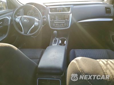 Zdjęcie 8 z 13 samochodu: 2017 NISSAN ALTIMA 2.5 VIN:1N4AL3AP6HC138859 - miniatura