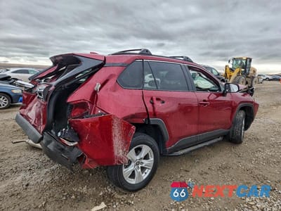 Trzecie zdjęcie samochodu z tyłu: 2021 TOYOTA RAV4 VIN:2T3P1RFV7MW195910 - miniatura