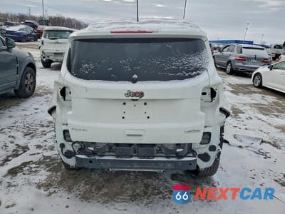 Zdjęcie 6 z 12 samochodu: 2022 JEEP RENEGADE LATITUDE VIN:ZACNJDB10NPN90182 - miniatura