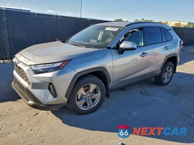 2025 TOYOTA RAV4 XLE 2T3W1RFV8SW380668 - główne zdjęcie licytacji z USA - miniatura