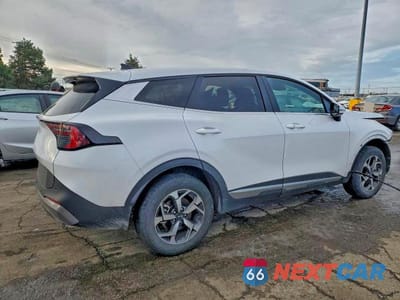 Trzecie zdjęcie samochodu z tyłu: 2026 KIA SPORTAGE EX VIN:5XYK33DF3TG338135 - miniatura