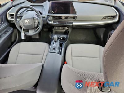 Zdjęcie 8 z 11 samochodu: 2025 TOYOTA PRIUS LE VIN:JTDACAAU7S3050821 - miniatura
