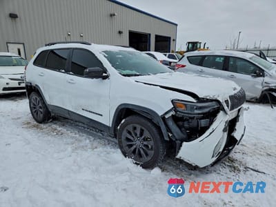 Czwarte zdjęcie samochodu z boku: 2021 JEEP CHEROKEE LATITUDE LUX VIN:1C4PJMMX8MD185438 - miniatura