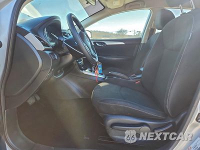 Zdjęcie 7 z 14 samochodu: 2016 NISSAN SENTRA S VIN:3N1AB7AP2GY323052 - miniatura