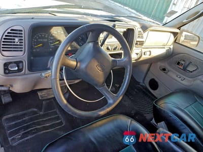 Zdjęcie 8 z 15 samochodu: 1998 CHEVROLET TAHOE K1500 VIN:3GNEK18RXWG123972 - miniatura
