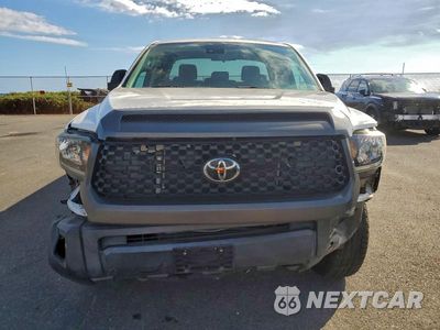 Piąte zdjęcie samochodu w środku: 2020 TOYOTA TUNDRA DOUBLE CAB SR VIN:5TFUY5F12LX955322 - miniatura