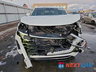 Piąte zdjęcie samochodu w środku: 2024 VOLKSWAGEN ATLAS CROSS SPORT SEL R-LINE VIN:1V2AE2CA5RC262127 - miniatura