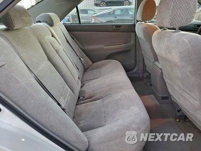 Zdjęcie 10 z 11 samochodu: 2003 TOYOTA CAMRY LE VIN:4T1BE32K33U212331 - miniatura