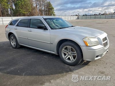 Czwarte zdjęcie samochodu z boku: 2005 DODGE MAGNUM SXT VIN:2D4FV48V35H671462 - miniatura