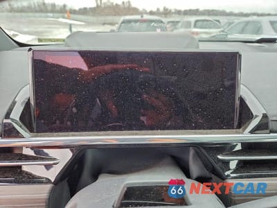Zdjęcie 9 z 12 samochodu: 2025 GMC SIERRA DENALI VIN:1GT10MED9SU405941 - miniatura