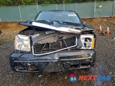 Piąte zdjęcie samochodu w środku: 2004 CADILLAC ESCALADE ESV VIN:3GYFK66N54G302499 - miniatura