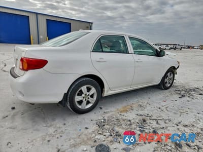 Trzecie zdjęcie samochodu z tyłu: 2010 TOYOTA COROLLA BASE VIN:1NXBU4EEXAZ385209 - miniatura