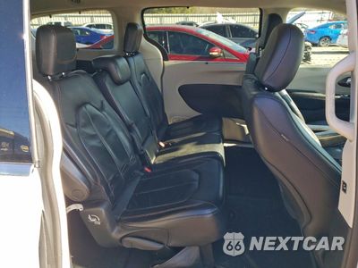 Zdjęcie 11 z 13 samochodu: 2017 CHRYSLER PACIFICA TOURING L VIN:2C4RC1BG5HR503202 - miniatura