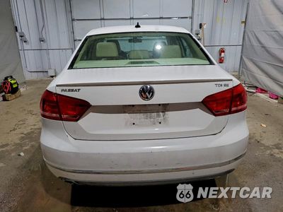 Zdjęcie 6 z 11 samochodu: 2013 VOLKSWAGEN PASSAT SE VIN:1VWBN7A30DC018771 - miniatura