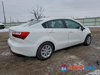 Trzecie zdjęcie samochodu z tyłu: 2016 KIA RIO LX VIN:KNADM4A31G6637697 - miniatura