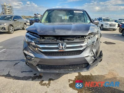 Piąte zdjęcie samochodu w środku: 2017 HONDA PILOT EXL VIN:5FNYF5H53HB040567 - miniatura