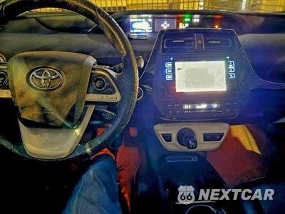Zdjęcie 9 z 10 samochodu: 2017 TOYOTA PRIUS VIN:JTDKARFU7H3537964 - miniatura