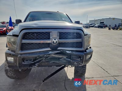 Piąte zdjęcie samochodu w środku: 2013 RAM 2500 ST VIN:3C6UR5HL6DG540223 - miniatura