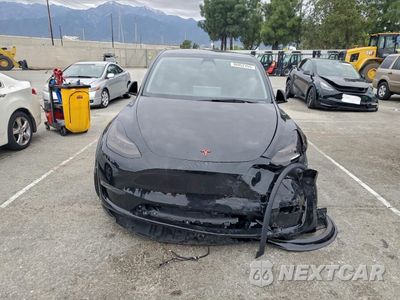 Piąte zdjęcie samochodu w środku: 2023 TESLA MODEL Y VIN:7SAYGDEE6PA116633 - miniatura