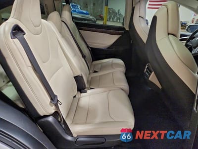 Zdjęcie 11 z 13 samochodu: 2017 TESLA MODEL X VIN:5YJXCAE21HF076670 - miniatura