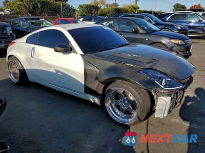 Czwarte zdjęcie samochodu z boku: 2008 NISSAN 350Z COUPE VIN:JN1BZ34D38M703645 - miniatura