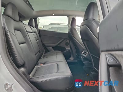 Zdjęcie 11 z 13 samochodu: 2023 TESLA MODEL Y VIN:7SAYGDEE9PF775910 - miniatura