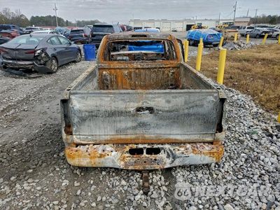 Zdjęcie 6 z 11 samochodu: 2006 TOYOTA TUNDRA DOUBLE CAB LIMITED VIN:5TBDT48106S508318 - miniatura