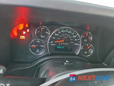 Zdjęcie 9 z 11 samochodu: 2025 CHEVROLET EXPRESS G2500 UTILITY / SERVICE VAN VIN:1GCWGAF74S1207939 - miniatura