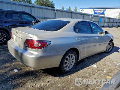 Trzecie zdjęcie samochodu z tyłu: 2002 LEXUS ES 300 VIN:JTHBF30GX20032901 - miniatura