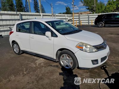 Czwarte zdjęcie samochodu z boku: 2011 NISSAN VERSA S VIN:3N1BC1CP8BL452172 - miniatura