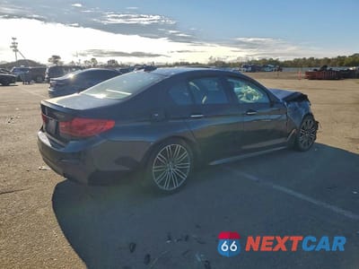 Trzecie zdjęcie samochodu z tyłu: 2018 BMW M550XI VIN:WBAJB9C56JG464233 - miniatura