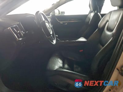 Zdjęcie 7 z 14 samochodu: 2018 VOLVO S90 T5 MOMENTUM VIN:LVY982MK0JP006759 - miniatura