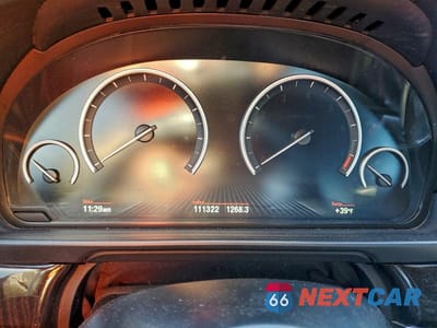 Zdjęcie 9 z 11 samochodu: 2013 BMW 550 XI VIN:WBAFU9C53DDY72808 - miniatura