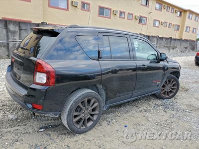 Trzecie zdjęcie samochodu z tyłu: 2016 JEEP COMPASS SPORT VIN:1C4NJCBB9GD785110 - miniatura