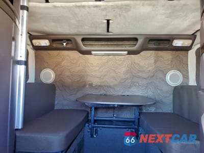 Zdjęcie 6 z 10 samochodu: 2016 VOLVO VN VNL VIN:4V4NC9EH1GN950580 - miniatura