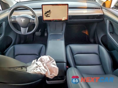 Zdjęcie 8 z 11 samochodu: 2023 TESLA MODEL Y VIN:7SAYGDEE0PA052489 - miniatura