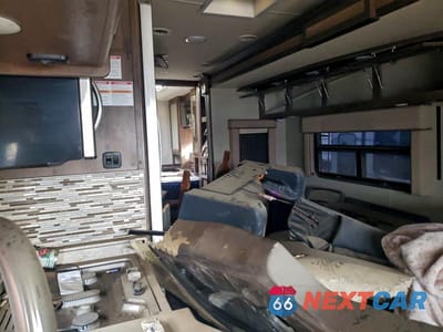 Zdjęcie 6 z 10 samochodu: 2019 FORD F53 MOTORHOME - RV VIN:1F66F5DY4K0A15676 - miniatura