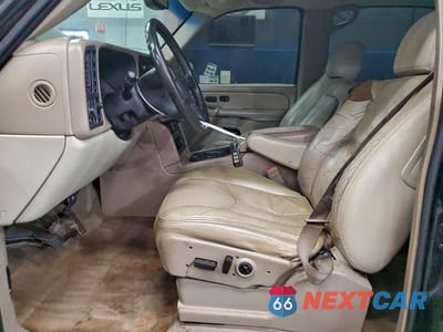 Zdjęcie 7 z 12 samochodu: 2004 CHEVROLET SUBURBAN K1500 VIN:3GNFK16T64G138601 - miniatura