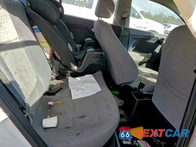 Zdjęcie 10 z 12 samochodu: 2018 KIA RIO LX VIN:3KPA24AB6JE073338 - miniatura