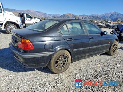 Trzecie zdjęcie samochodu z tyłu: 2001 BMW 325 I VIN:WBAAV33441FU91299 - miniatura