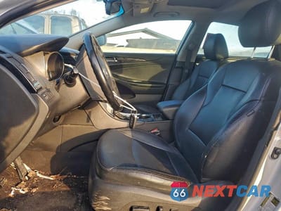 Zdjęcie 7 z 12 samochodu: 2011 HYUNDAI SONATA SE VIN:5NPEC4AC3BH001761 - miniatura