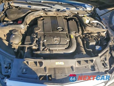 Zdjęcie 11 z 12 samochodu: 2014 MERCEDES-BENZ C 250 VIN:WDDGF4HB1EG254136 - miniatura